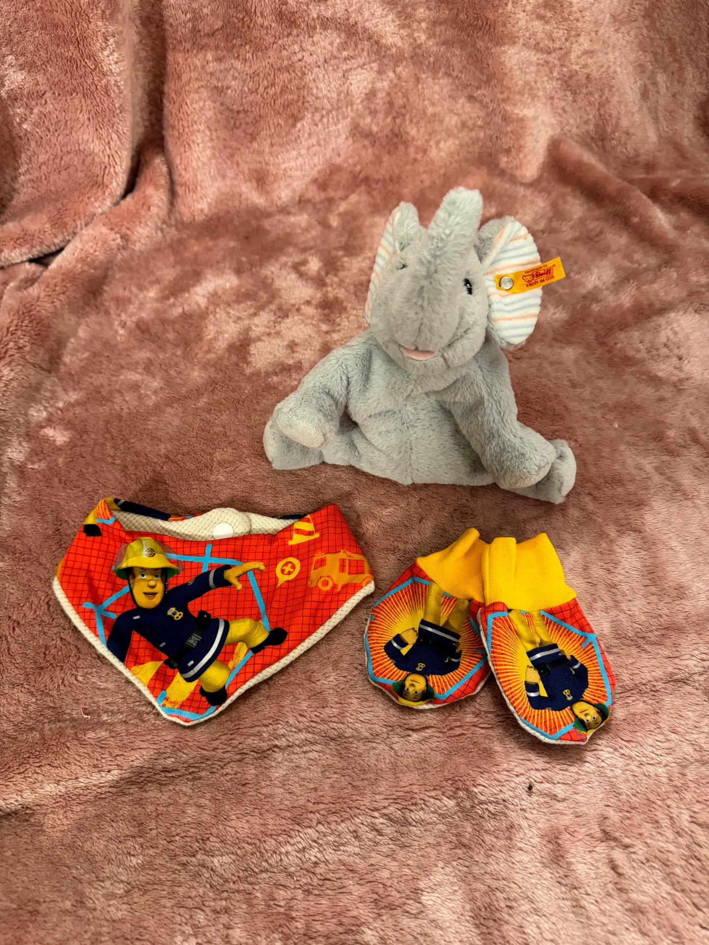 Set Dreieckstuch + Fäustlinge